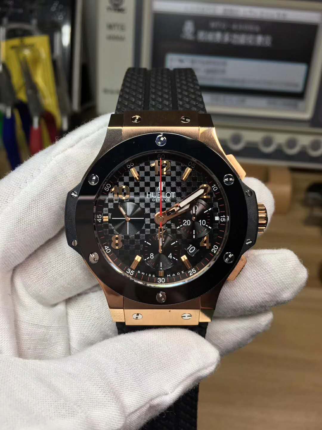 Replika Hublot Big Bang Roze Altın Kauçuk