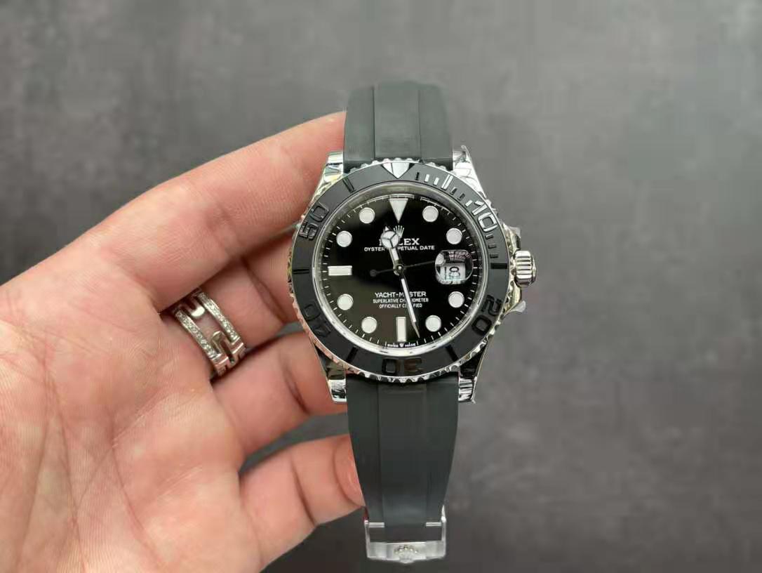 Replika Rolex YachtMaster 42mm Siyah Kauçuk