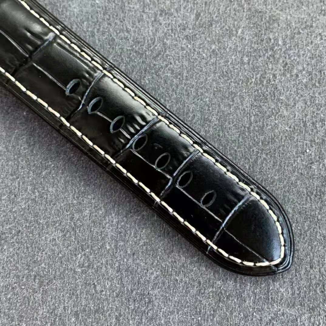 2020'nin En Çok Satan On Panerai Replika Saati — 30. fotoğraf