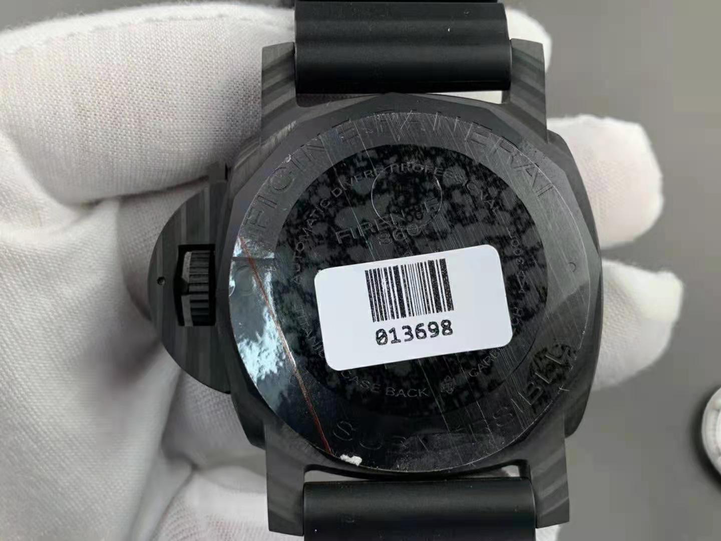 2020'nin En Çok Satan On Panerai Replika Saati — 39. fotoğraf