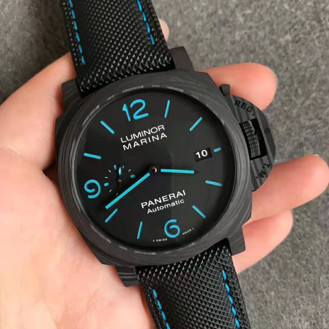 2020'nin En Çok Satan On Panerai Replika Saati — 59. fotoğraf
