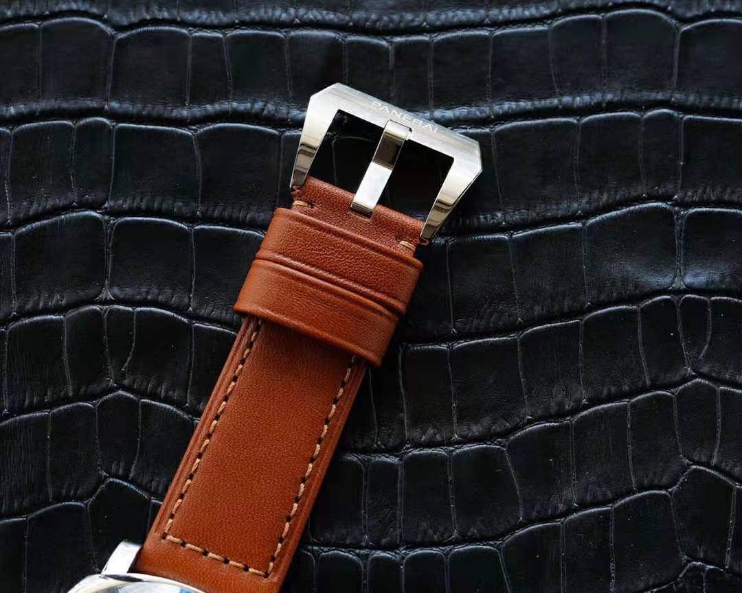 2020'nin En Çok Satan On Panerai Replika Saati — 92. fotoğraf
