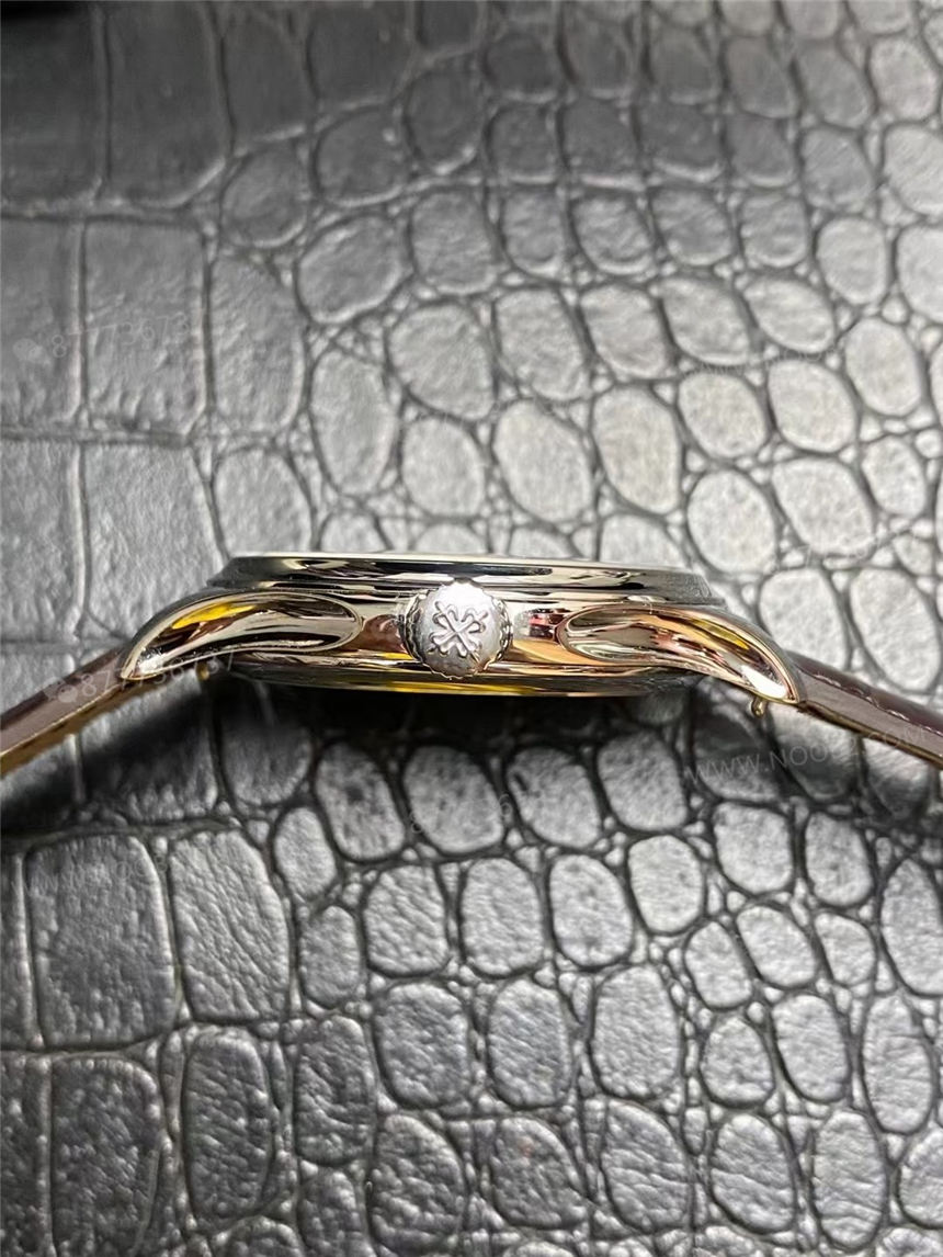 3K Factory Patek Philippe 5227 subay tipi açılır kapaklı replika saatin kalitesi nasıl? — 9. fotoğraf