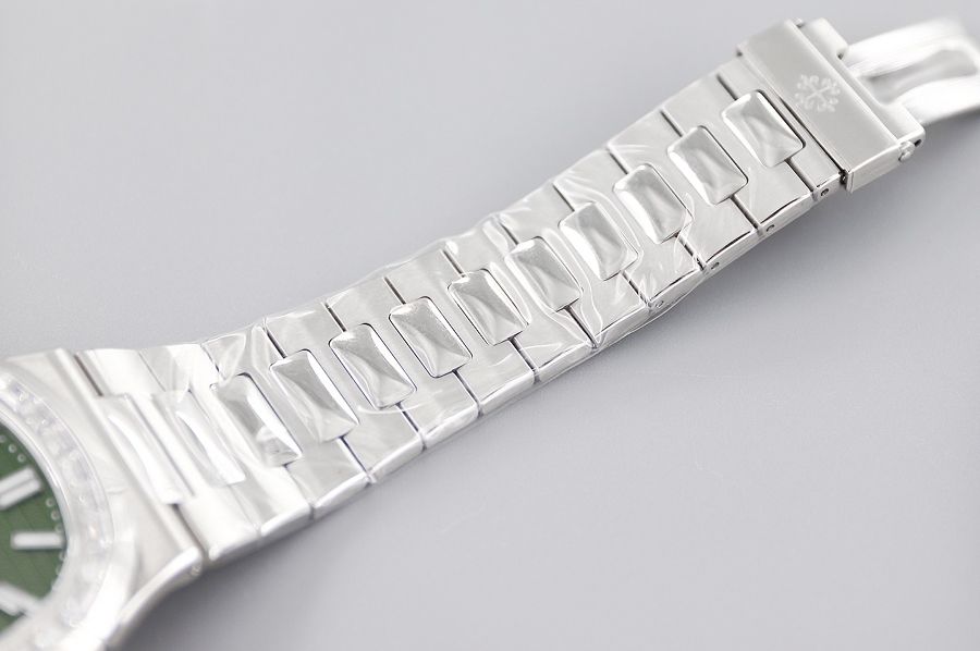 3K Factory Patek Philippe Nautilus Zeytin Yeşili T Baget Elmaslı 2021 Model Kol Saati — 8. fotoğraf