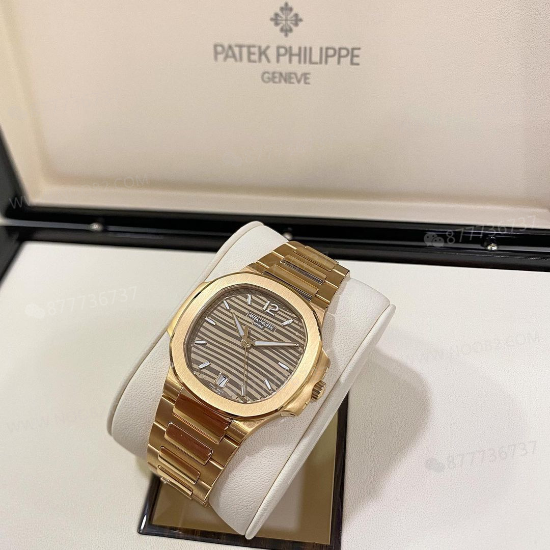3K Factory Patek Philippe PP7118 kadın Nautilus modeli ilk bakışta replika belli oluyor mu? — 17. fotoğraf