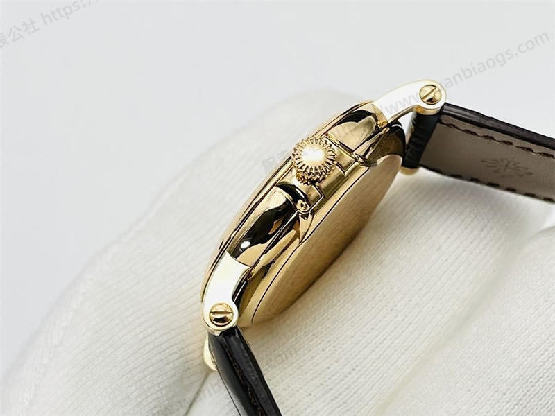 3K Patek Philippe 5227 Retro Model Kol Saati İncelemesi — 3. fotoğraf
