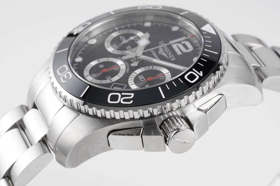 8F Factory Longines Conquest Kronograf Serisi 2020 Yeni Ürün İncelemesi - Siyah Kadran — 4. fotoğraf