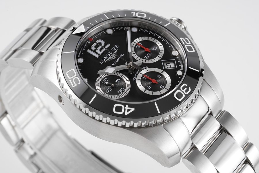 8F Factory Longines Conquest Kronograf Serisi 2020 Yeni Ürün İncelemesi - Siyah Kadran — 5. fotoğraf
