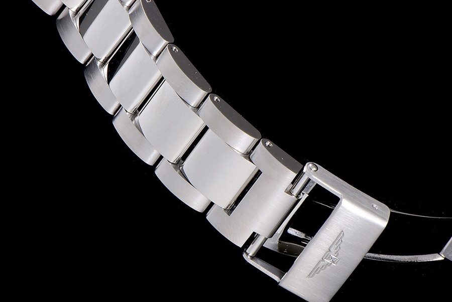 8F Factory Longines Conquest Kronograf Serisi 2020 Yeni Ürün İncelemesi - Siyah Kadran — 7. fotoğraf