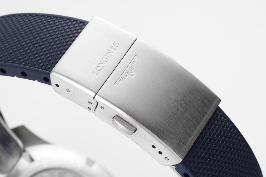 8F Factory Longines Conquest Kronograf Serisi 2020 Yeni Ürün İncelemesi - Siyah Kadran — 9. fotoğraf