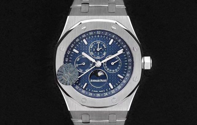 APS Audemars Piguet Royal Oak serisi çok fonksiyonlu AP26574 kol saati incelemesi — 1. fotoğraf