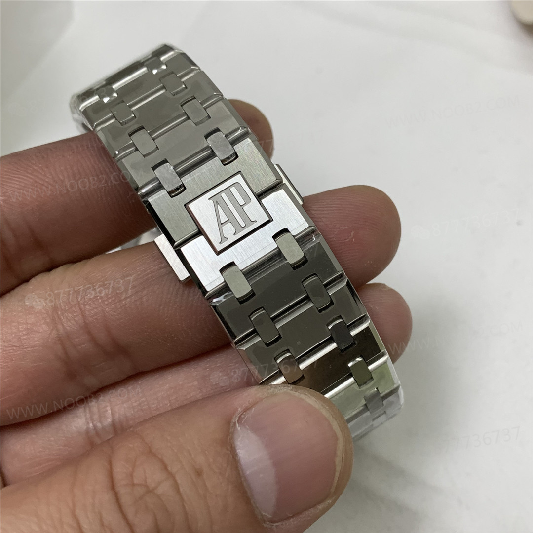APS Factory Audemars Piguet 15400 tek parça 3120 mekanizmasının işçiliği kusursuza yakın — 13. fotoğraf