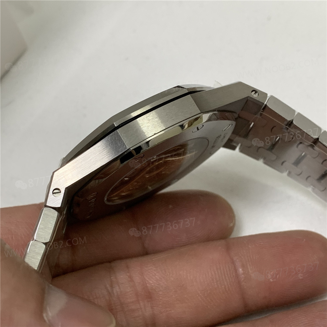 APS Factory Audemars Piguet 15400 tek parça 3120 mekanizmasının işçiliği kusursuza yakın — 18. fotoğraf