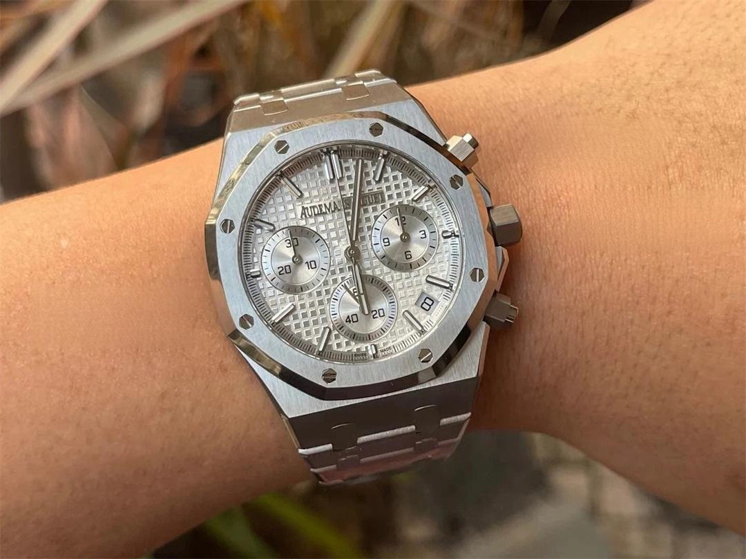 APS Factory Audemars Piguet 26240 4401 flyback kronograf mekanizmalı entegre model işçilik incelemesi — 11. fotoğraf