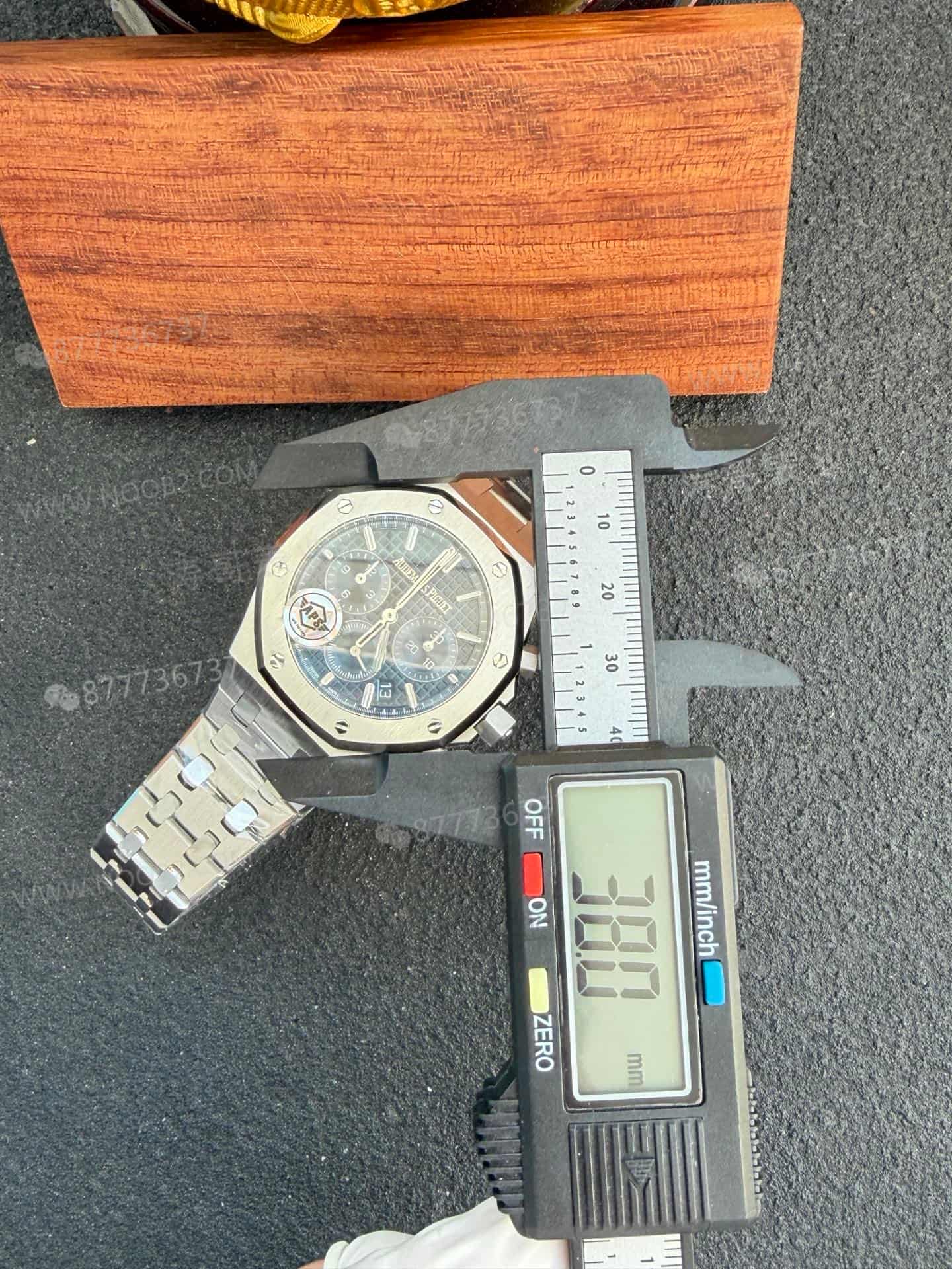 APS Factory Audemars Piguet 26715 küçük çaplı kronograf saat 38 mm — detay işçiliği nasıl? — 2. fotoğraf
