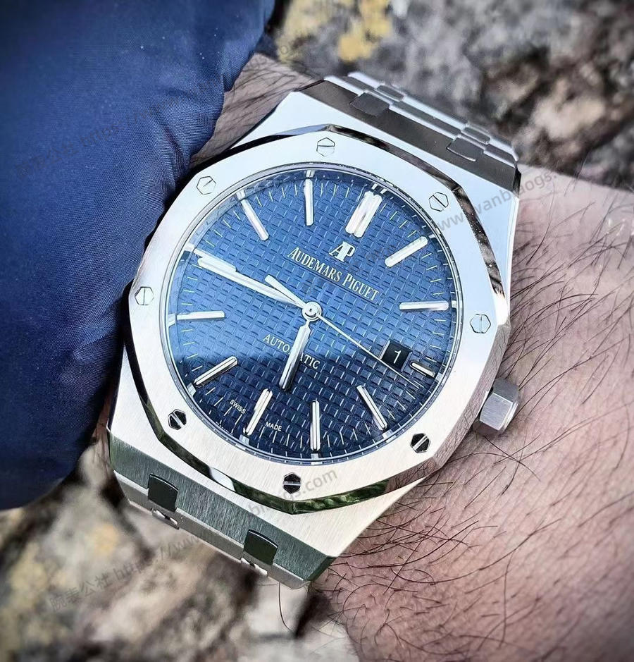 APS Factory Audemars Piguet entegre 3120, en güçlü "çelik kral" 15400 (mavi kadran) saat incelemesi — 1. fotoğraf