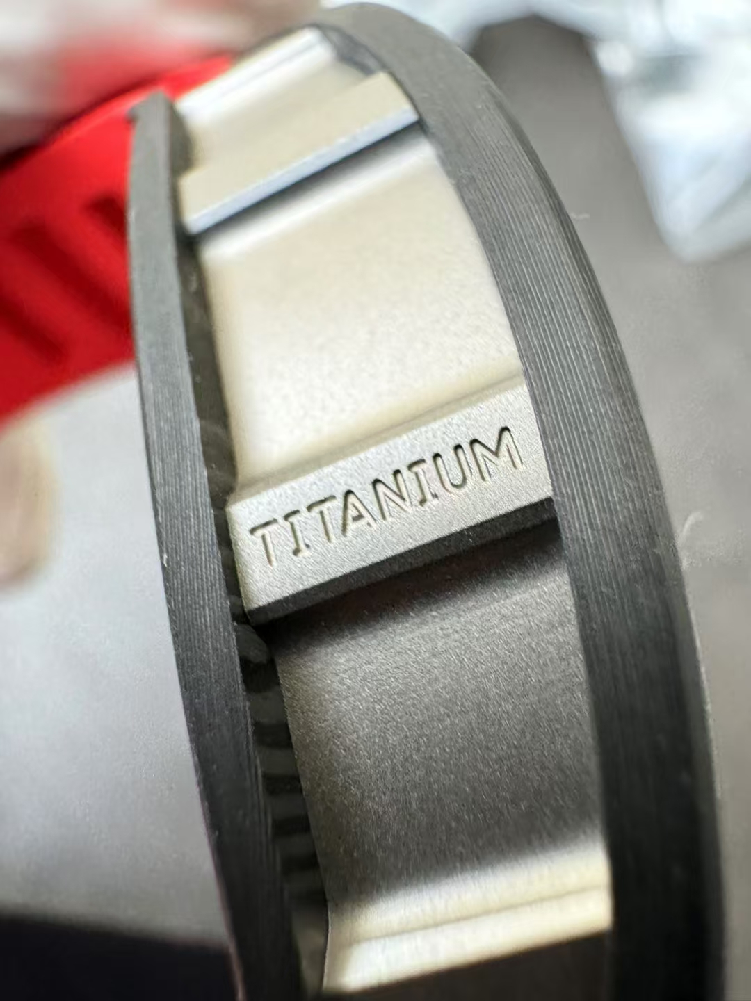 Titanyum Gravür