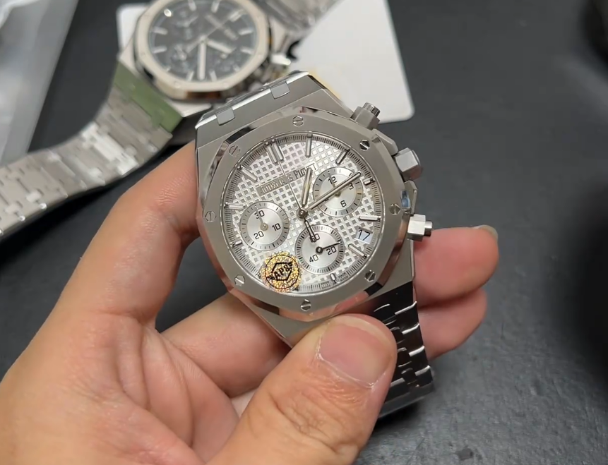 Replika Audemars Piguet 26240 Beyaz