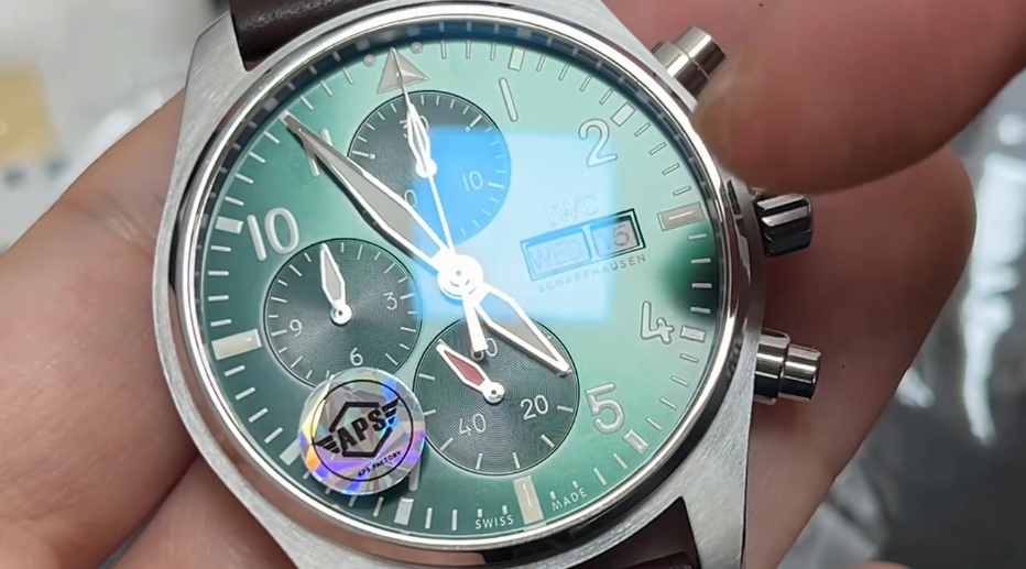 IWC Pilot Kronograf Yeşil Mavi AR Coating