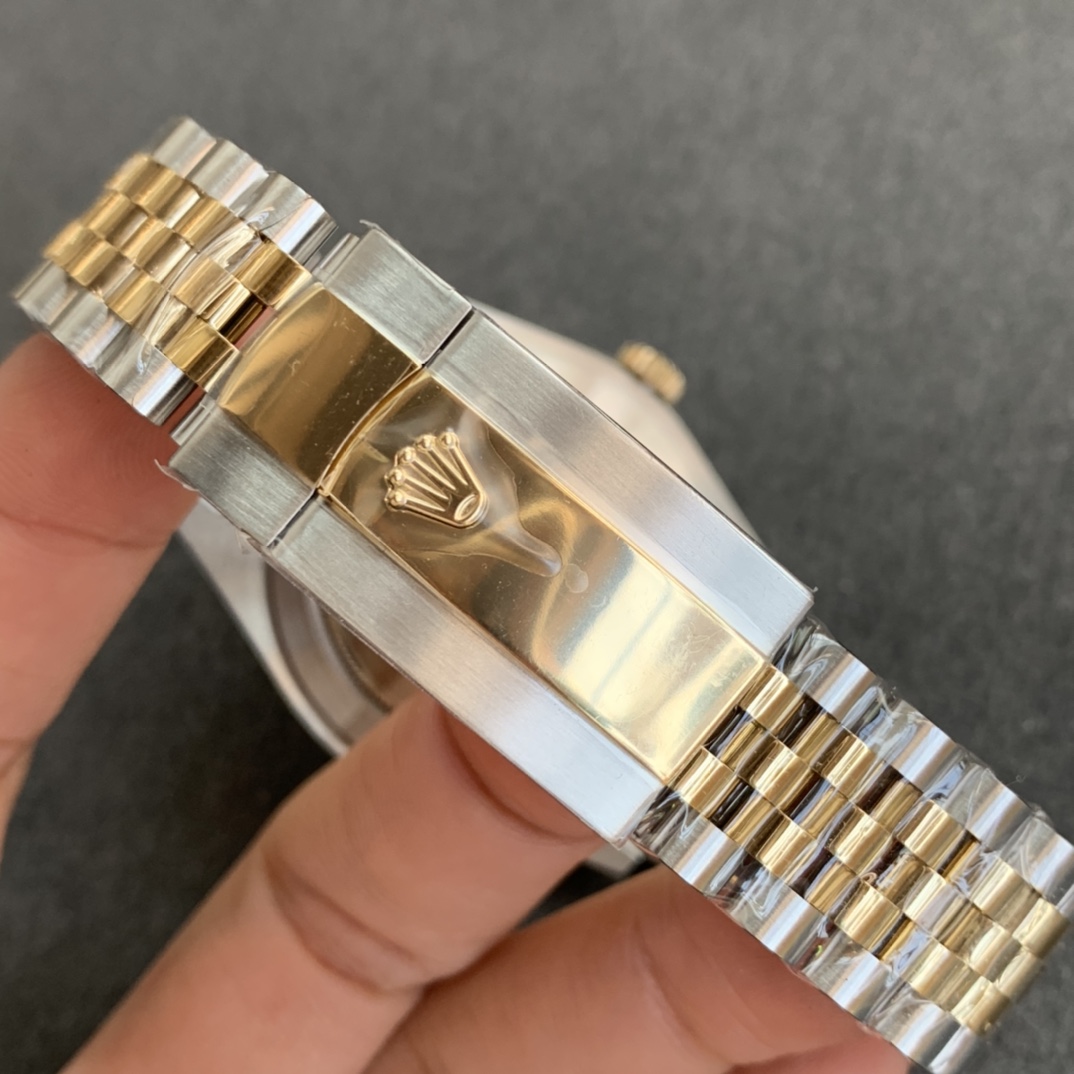 AR Factory İki Altın Renkli 41 mm Datejust Rolex Saati Yayınladı — 15. fotoğraf