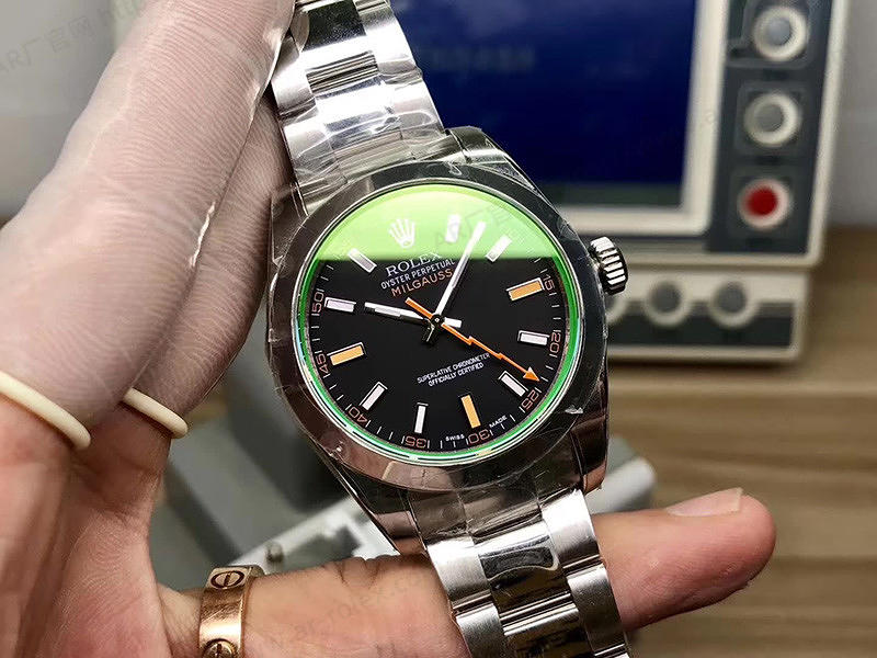 AR Factory Rolex şimşek yeşil cam saat incelemesi — 2. fotoğraf