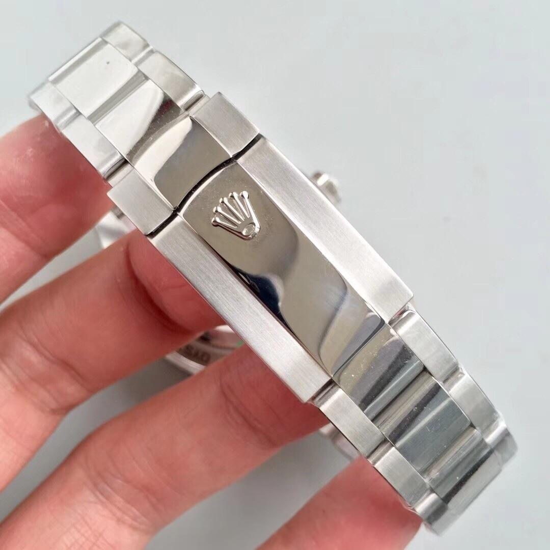AR Factory Rolex Turuncu Şimşek İbre Yeşil Cam MILGAUSS Serisi m116400gv Antimanyetik Takvimsiz Replika Saat Mavi/Siyah Kadran İncelemesi — 18. fotoğraf