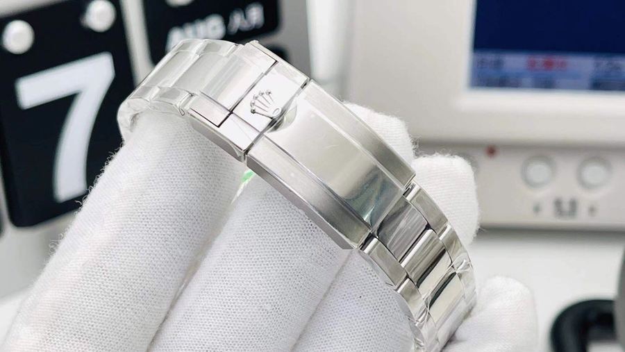 AR Factory Rolex Yacht-Master ithal 904L gri kadran mavi akrep 116622 yat saati incelemesi — 6. fotoğraf