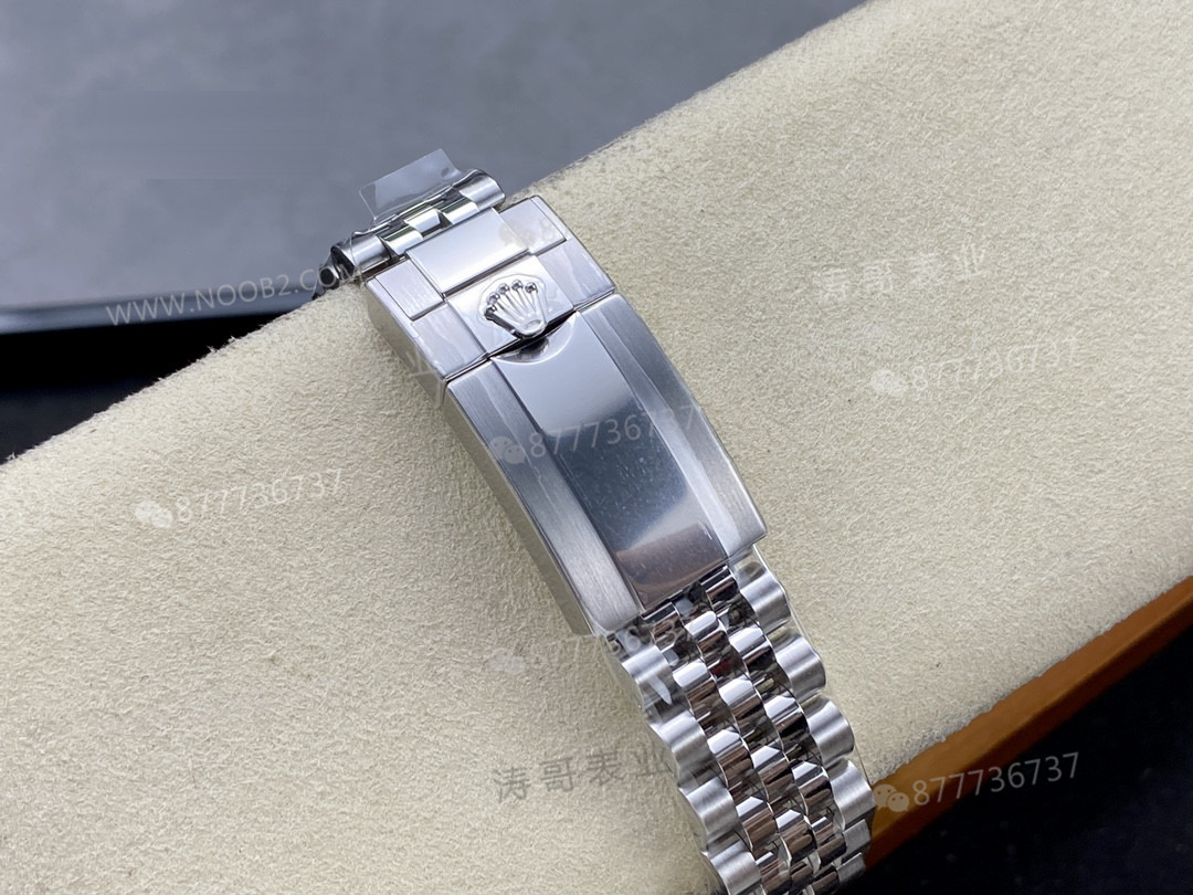 ARF Factory Rolex GMT-Master II 126710 yeşil akrepli, siyah-gri bezel: işçilik nasıl? — 8. fotoğraf