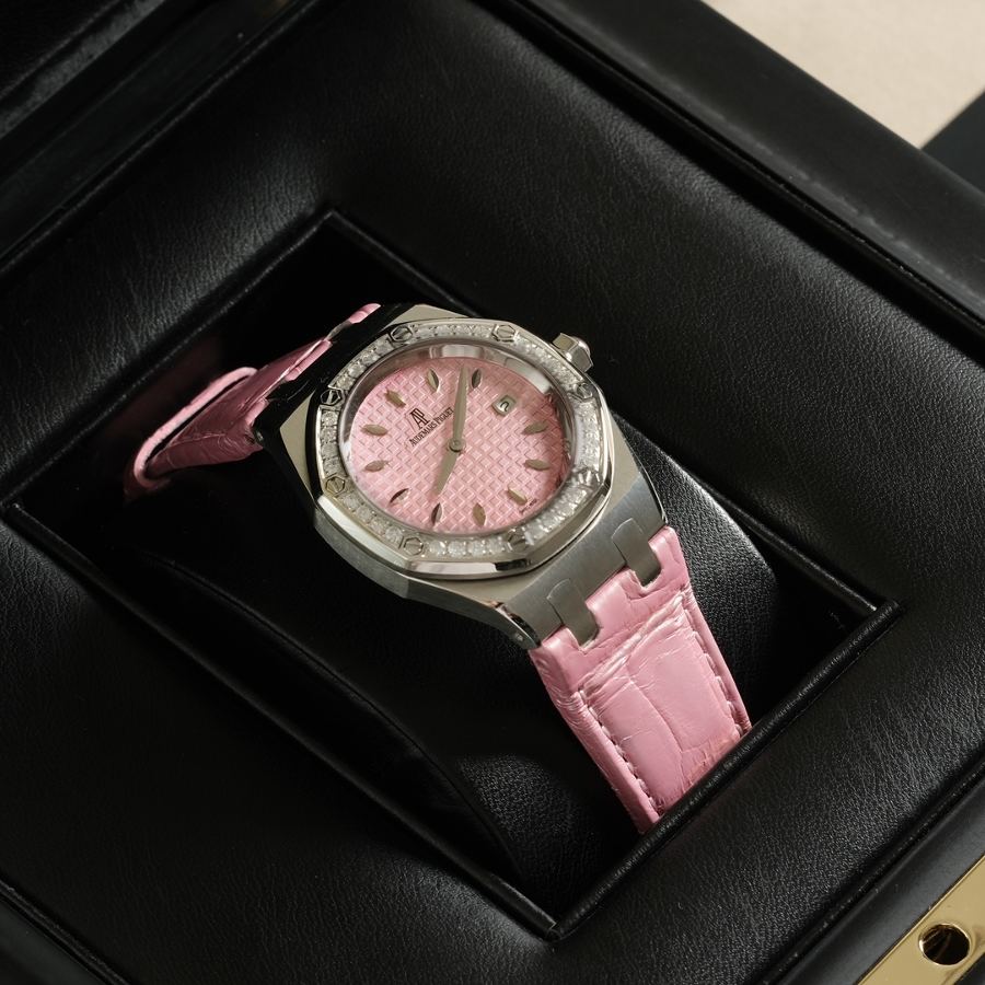 Audemars Piguet Royal Oak Ref. 67601 kuvars kadın saati (Pembe) - Tanrıçanıza "Sevgililer Günü" hediyesi — 3. fotoğraf