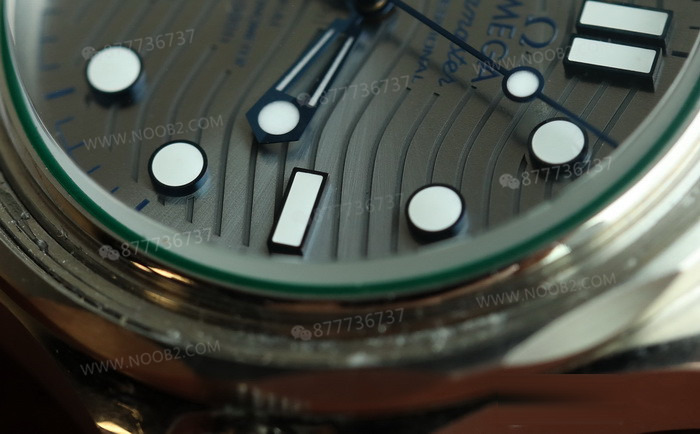 Ayrıntılı inceleme: VS Factory Omega Seamaster 300 replika 8800 mekanizması, çift T darbe emici ve orijinalden farkları — 6. fotoğraf