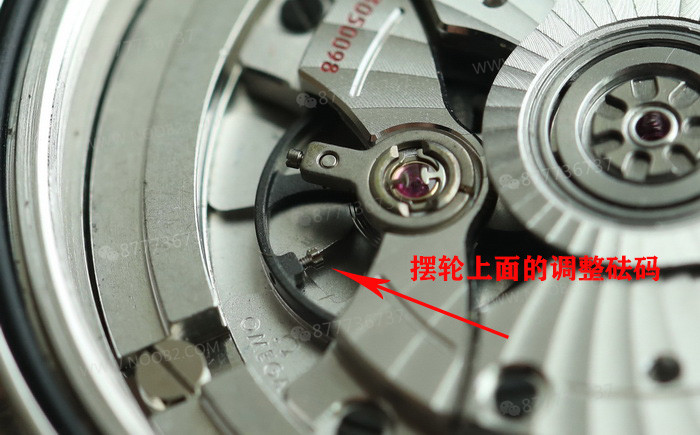 Ayrıntılı inceleme: VS Factory Omega Seamaster 300 replika 8800 mekanizması, çift T darbe emici ve orijinalden farkları — 18. fotoğraf