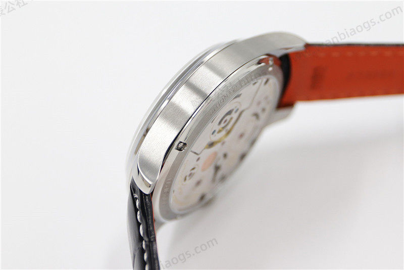 BBR Factory IWC Little Prince Pilot Constant-Force Tourbillon işçilik incelemesi — 6. fotoğraf