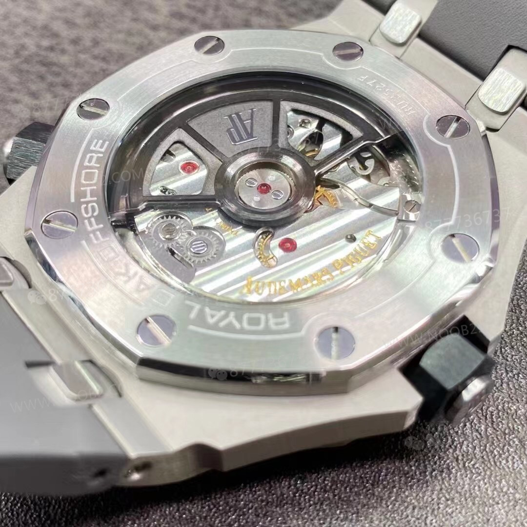 BF Factory Audemars Piguet AP15720 gri/mavi/yeşil kadranlı yeni replika saat — 17. fotoğraf