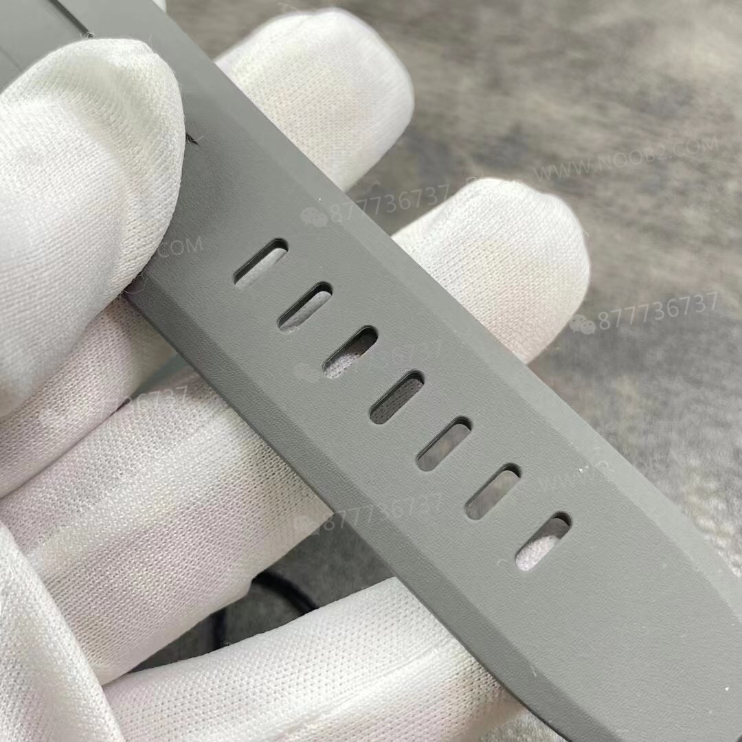 BF Factory Audemars Piguet AP15720 gri/mavi/yeşil kadranlı yeni replika saat — 19. fotoğraf