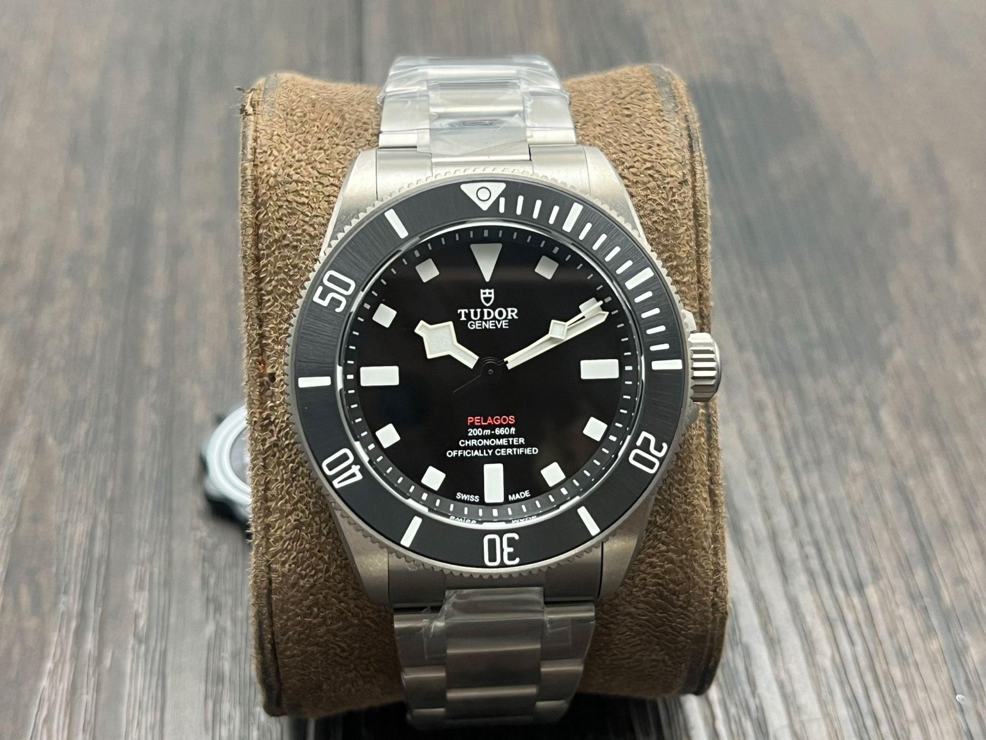 Bileğin yeni gözdesi! Tudor Pelagos 39, şehirli dalış saati efsanesini yeniden yorumluyor — 1. fotoğraf