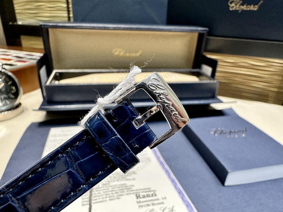 Chopard Happy Diamonds Serisi 150. Yıl Sınırlı Üretim Modeli — 8. fotoğraf