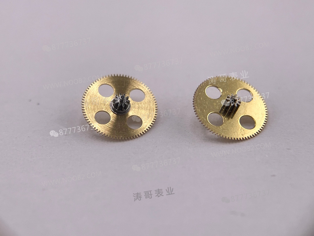 Clean Daytona Shanghai 4131 mekanizması orijinaliyle karşılaştırıldığında nasıl? Dandong 4130'dan iyi mi? — 11. fotoğraf