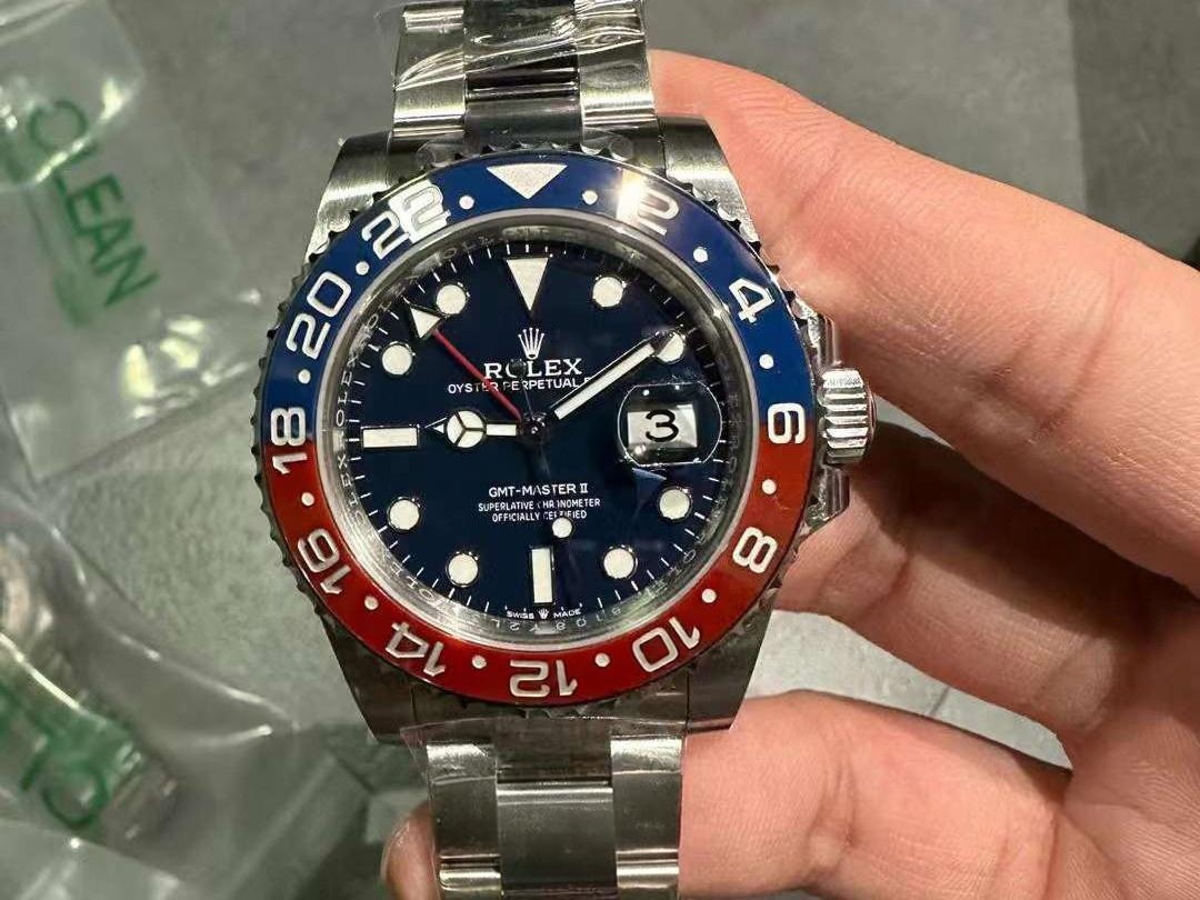 Clean GMT kola bezel: platin mavi kadran ile çelik siyah kadran arasındaki fark nedir? — 2. fotoğraf