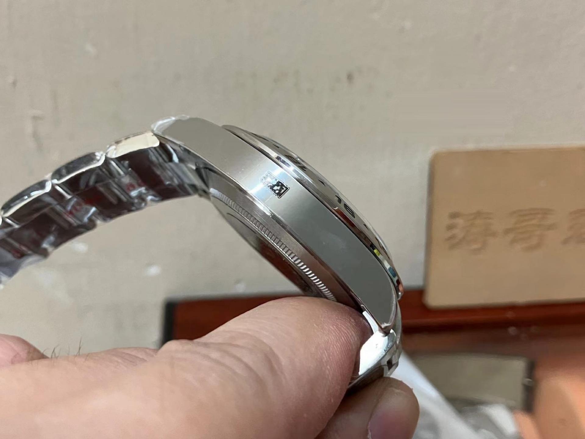 Clean Rolex Explorer II 226570 — güncellenmiş Explorer II, versiyona uygun E harfi — 9. fotoğraf