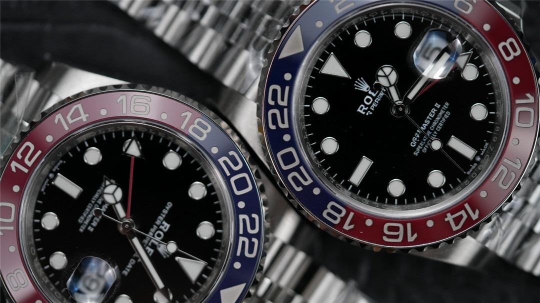 Clean Rolex GMT Kola Bezelinde v2 ile v2s Versiyonlarının Renk Karşılaştırması — 3. fotoğraf