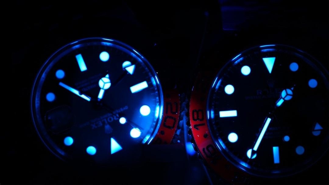 Clean Rolex GMT Kola Bezelinde v2 ile v2s Versiyonlarının Renk Karşılaştırması — 9. fotoğraf