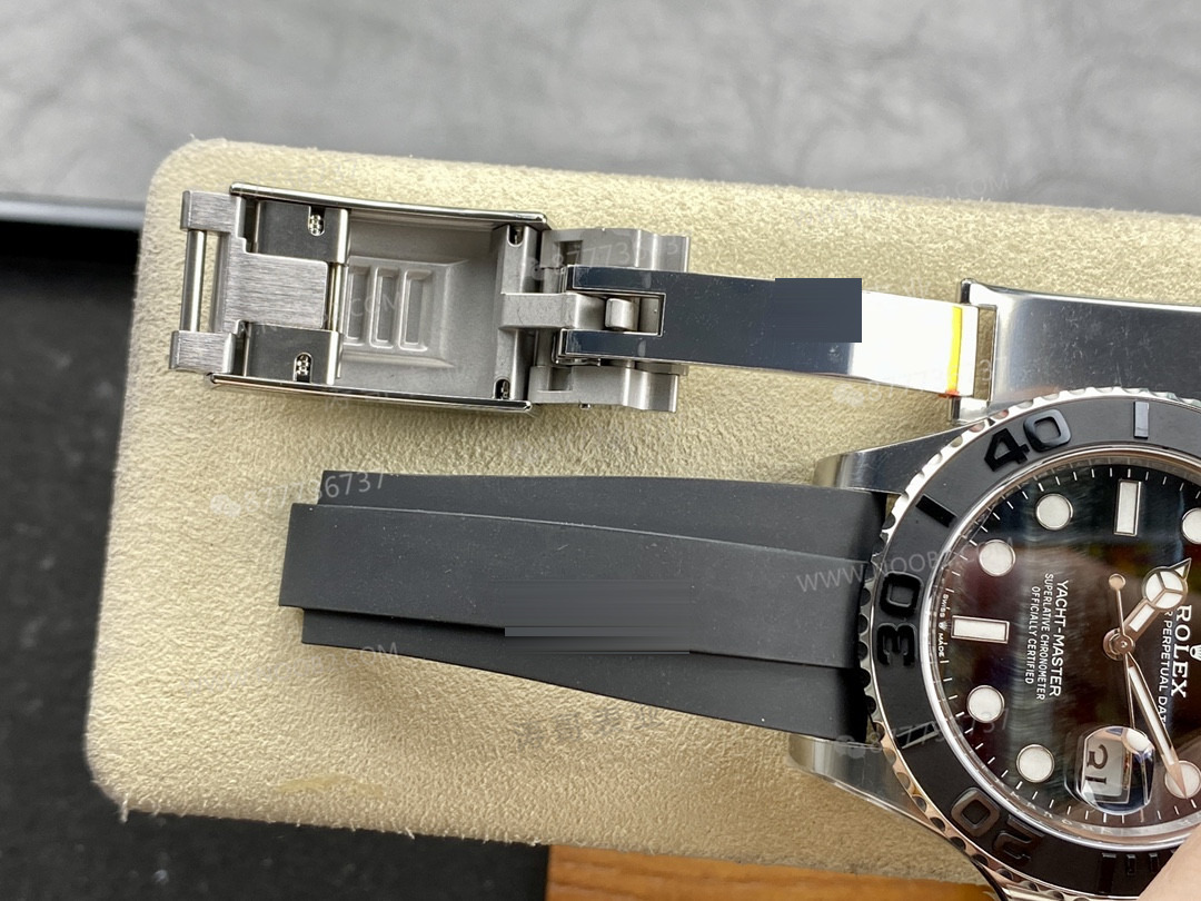 Clean Rolex kartal gözü taş kadranlı platin Yacht-Master m226659 kaliteli mi? — 12. fotoğraf
