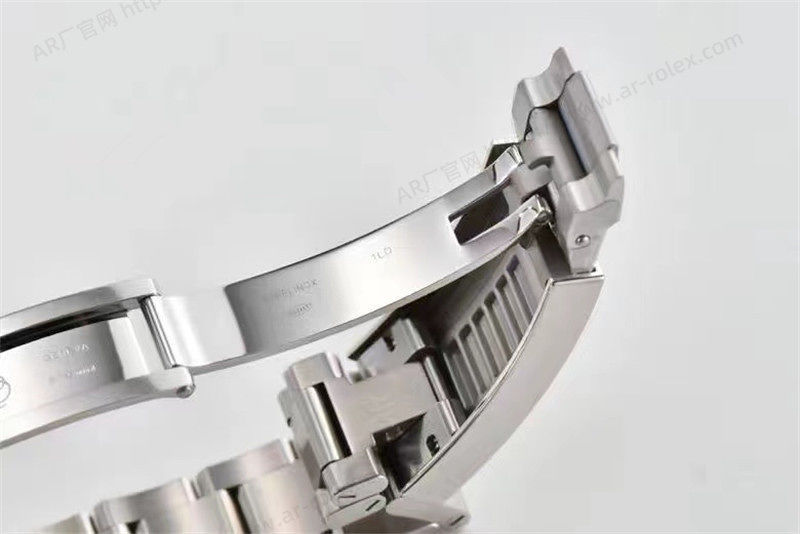 Clean Rolex Siyah Su Hayaleti Saatin İşçilik Detayları İncelemesi — 7. fotoğraf