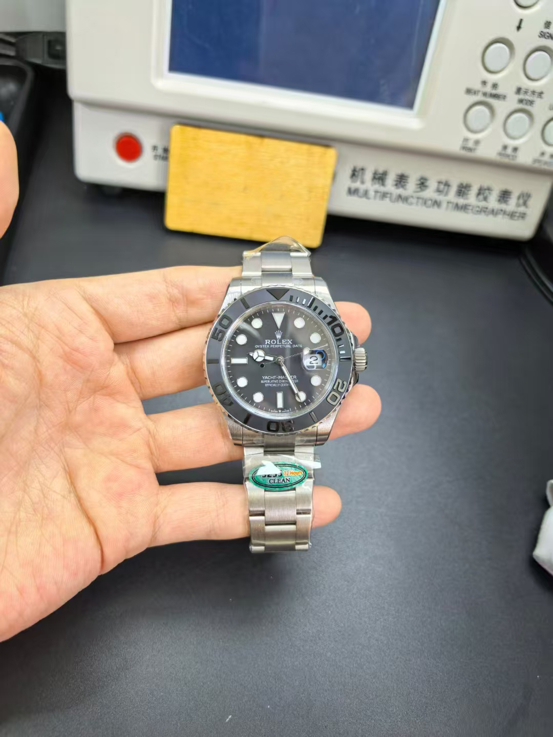 Clean Replika Rolex YachtMaster 226627