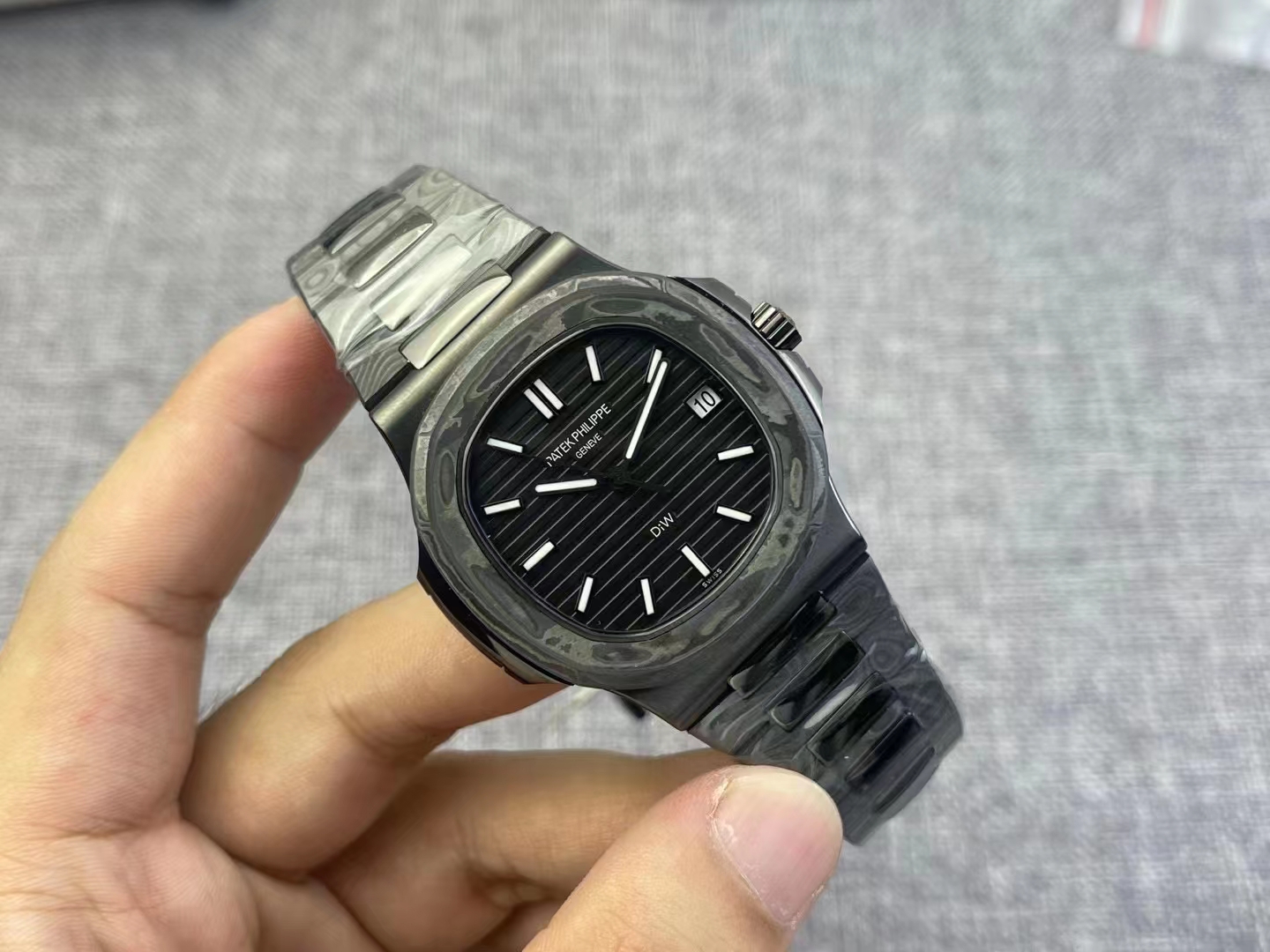 Replika Patek Philippe Nautilus 5711 Karbon