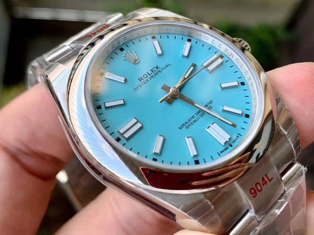 Replika Rolex Oyster Perpetual 41mm Smooth Bezel