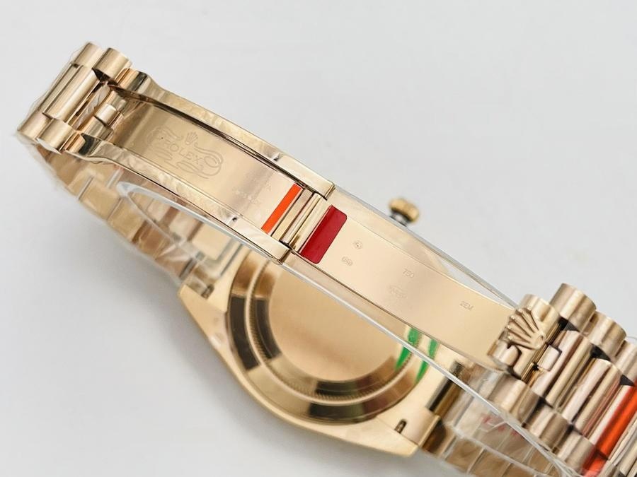 EW Factory Rolex Day-Date 40 mm 3255 Mekanizma (18K Yeşil Kadran) İnceleme — 8. fotoğraf