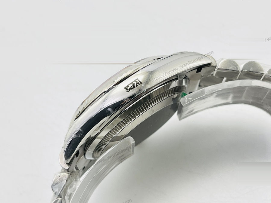 EW Factory Rolex Day-Date 40 mm 3255 mekanizmalı (beyaz kadran) saat incelemesi — 5. fotoğraf