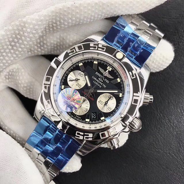 Replika Breitling Chronomat B01 AB0110 Siyah
