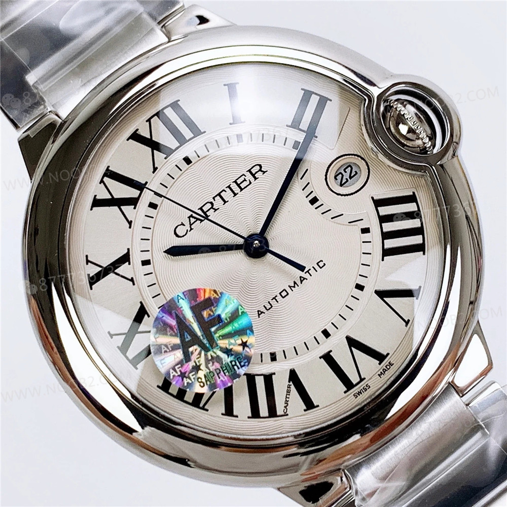 Gerçek-replika karşılaştırması: AF Factory Ballon Bleu 42 mm büyük boy erkek replika saat — 13. fotoğraf
